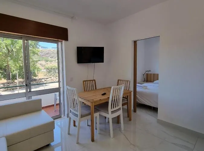 Πανσιόν Vale Do Sol 3*