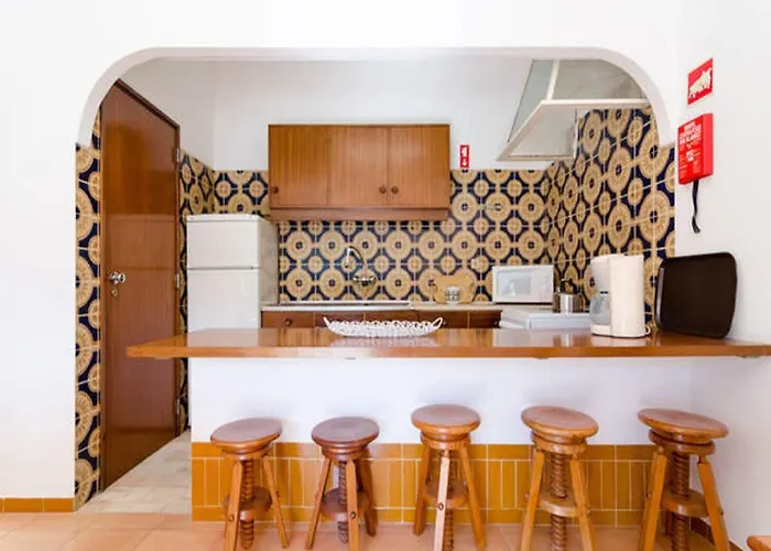 Πανσιόν Vale Do Sol 3*